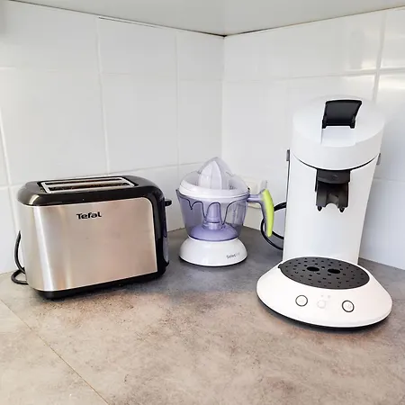 Apartment Les Amoureux - T2 Hyper Centre Ville, 100m Plage, A Pied, Wifi *